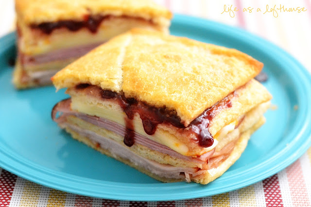 Monte Cristo Sandwiches