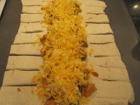 This delicious Chicken Fajita&nbsp;Braid is loaded with chicken, bell peppers, onion and cheese all&nbsp;wrapped inside crescent dough. Life-in-the-Lofthouse.com