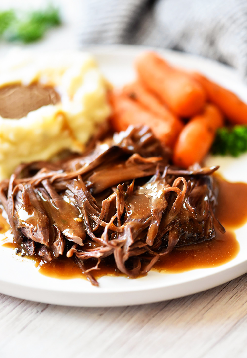 Three Packet Roast is a flavorful slow cooked roast that only requires a packet of Brown gravy mix, Italian Seasoning and Ranch dressing mix. Life-in-the-Lofthouse.com