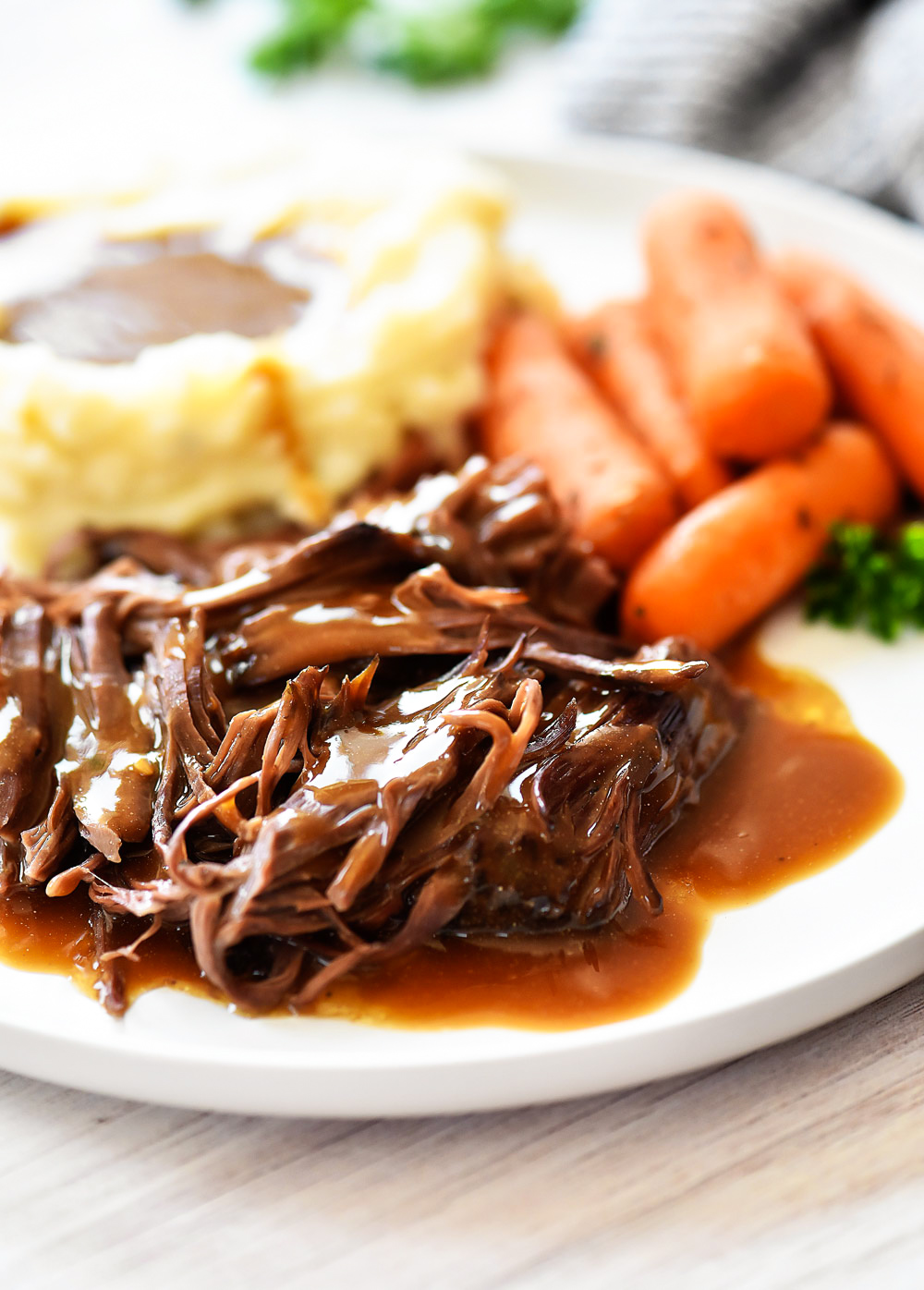 Three Packet Roast is a flavorful slow cooked roast that only requires a packet of Brown gravy mix, Italian Seasoning and Ranch dressing mix. Life-in-the-Lofthouse.com