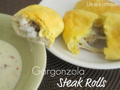 Gorgonzola Steak Rolls