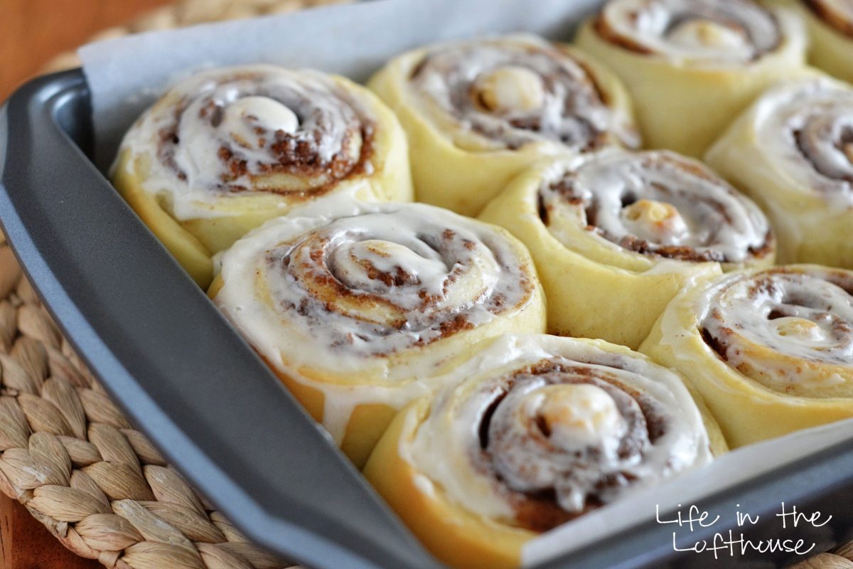 cinnabon-cinnamaon-rollsmai