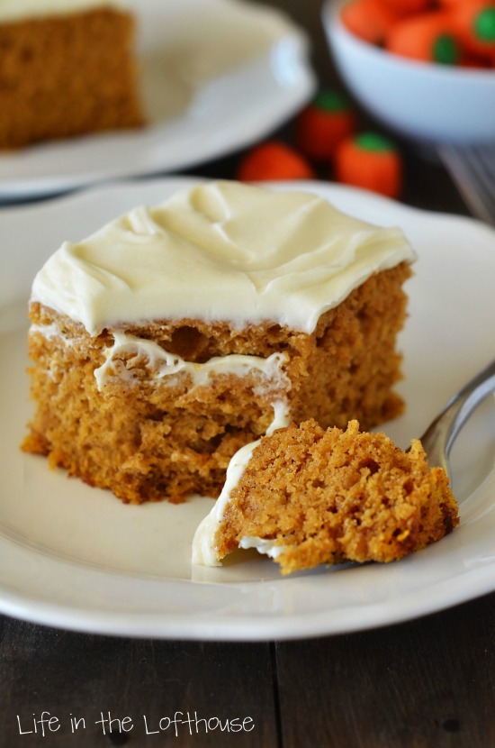 pumpkin_cake_LifeInTheLofthouse