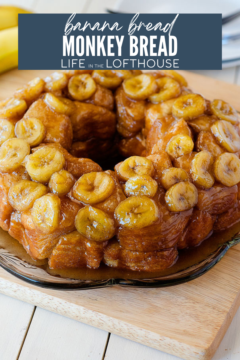 Banana Bread Monkey Bread is a warm pull-apart bread oozing with caramel, cinnamon, and filled with banana flavor.