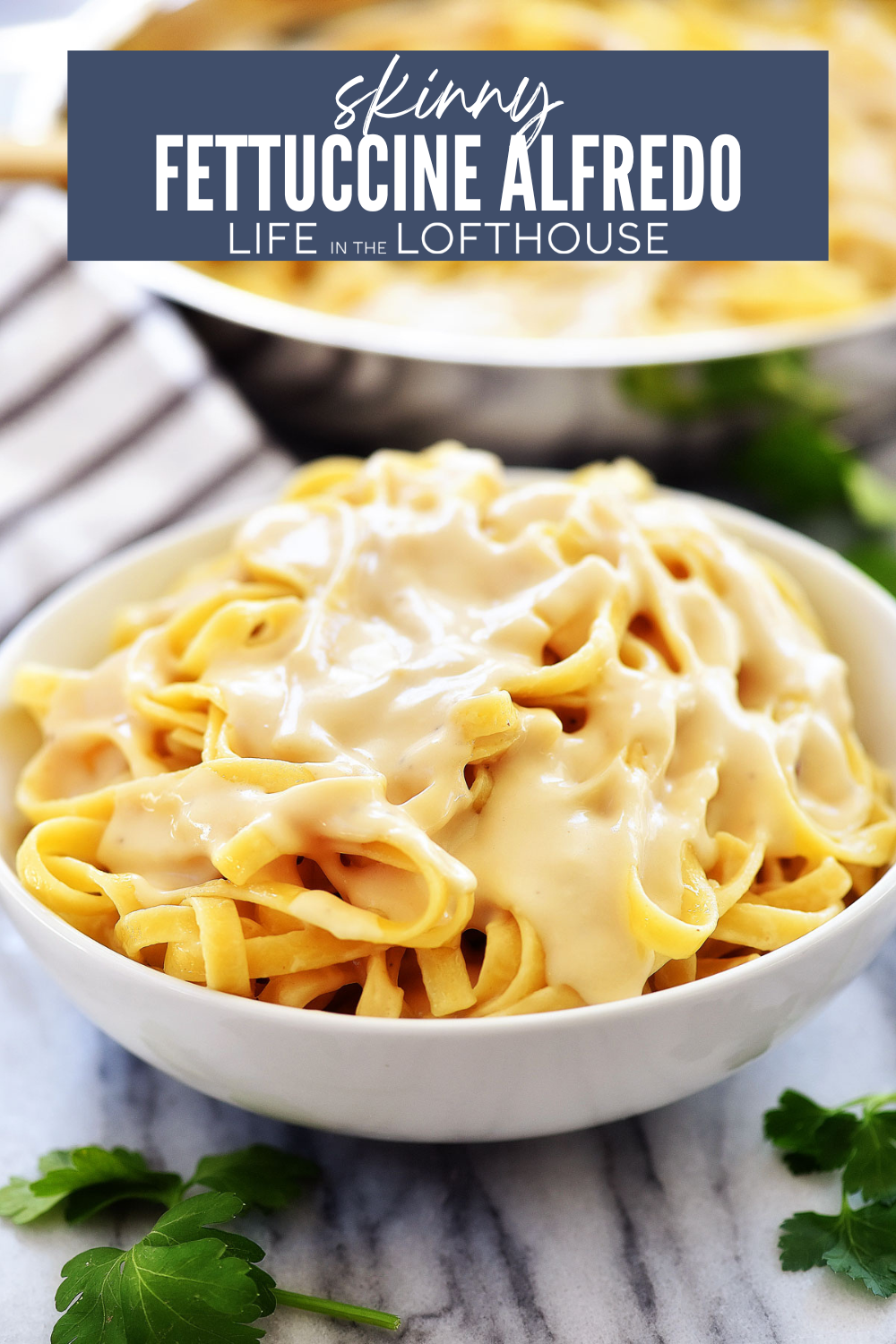 Skinny Fettuccine Alfredo is rich and creamy but without the extra fat and calories like original Alfredo sauce. Make this for your family and they will thank you for it!