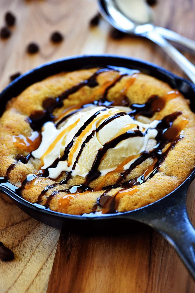 CHOCOLATE CHIP SKILLET COOKIE
