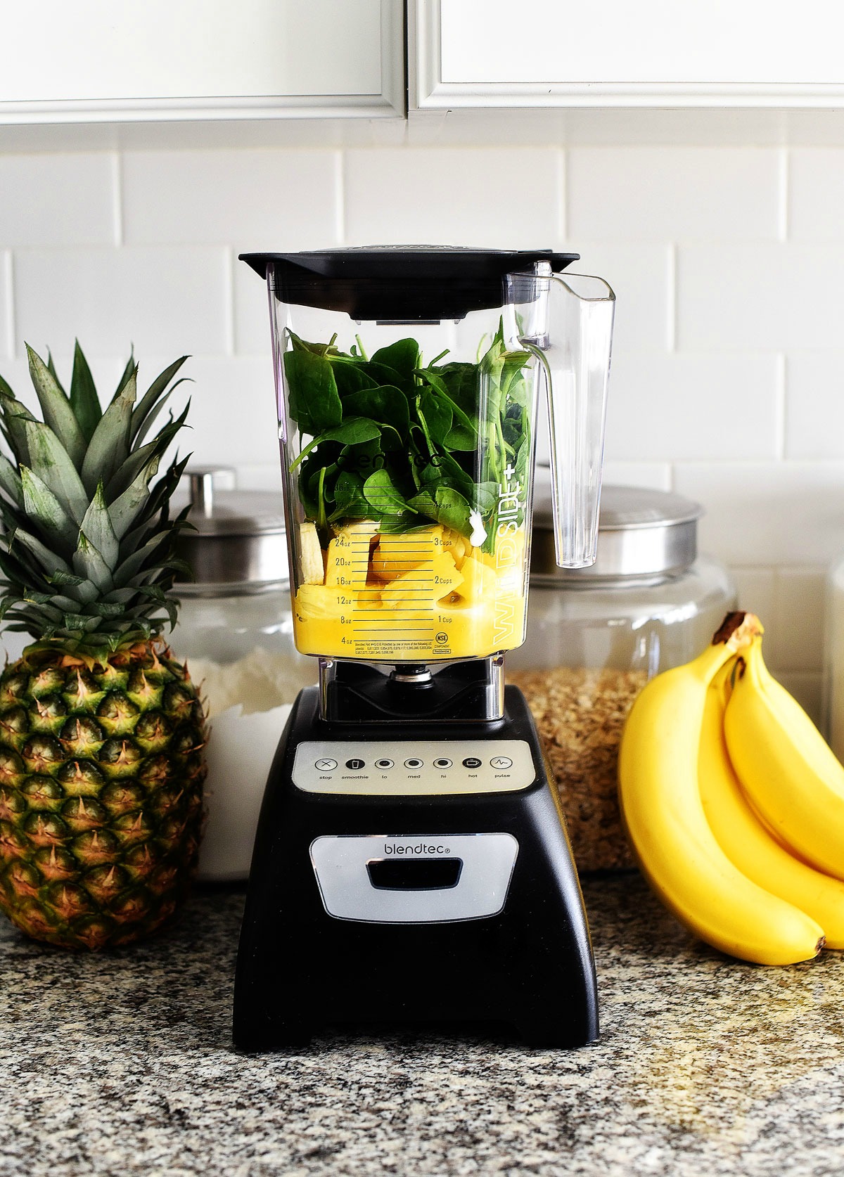 This Detox Green Smoothie is full of delicious spinach, fruit and protein. Life-in-the-Lofthouse.com