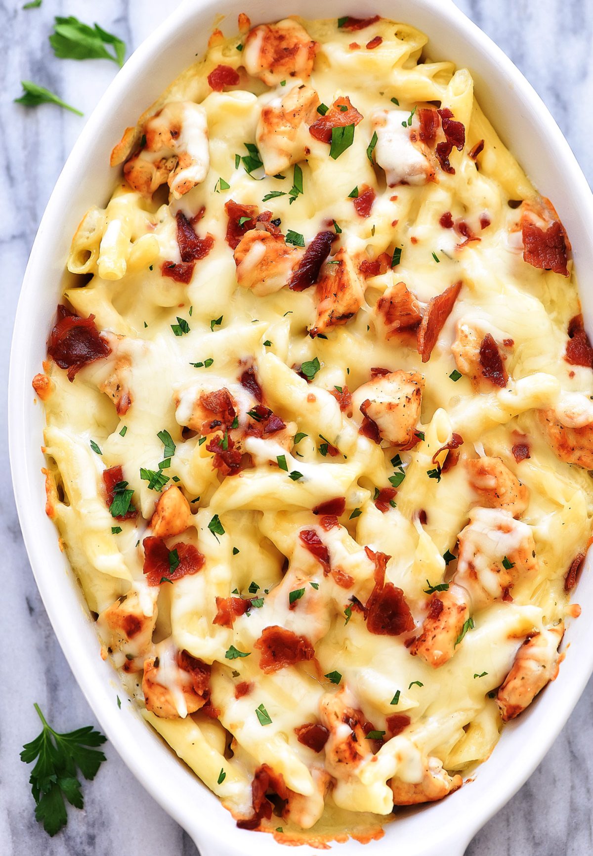 Chicken Ranch Pasta Bake has chicken, bacon and mozzarella cheese and is full of creamy ranch flavor. Life-in-the-Lofthouse.com
