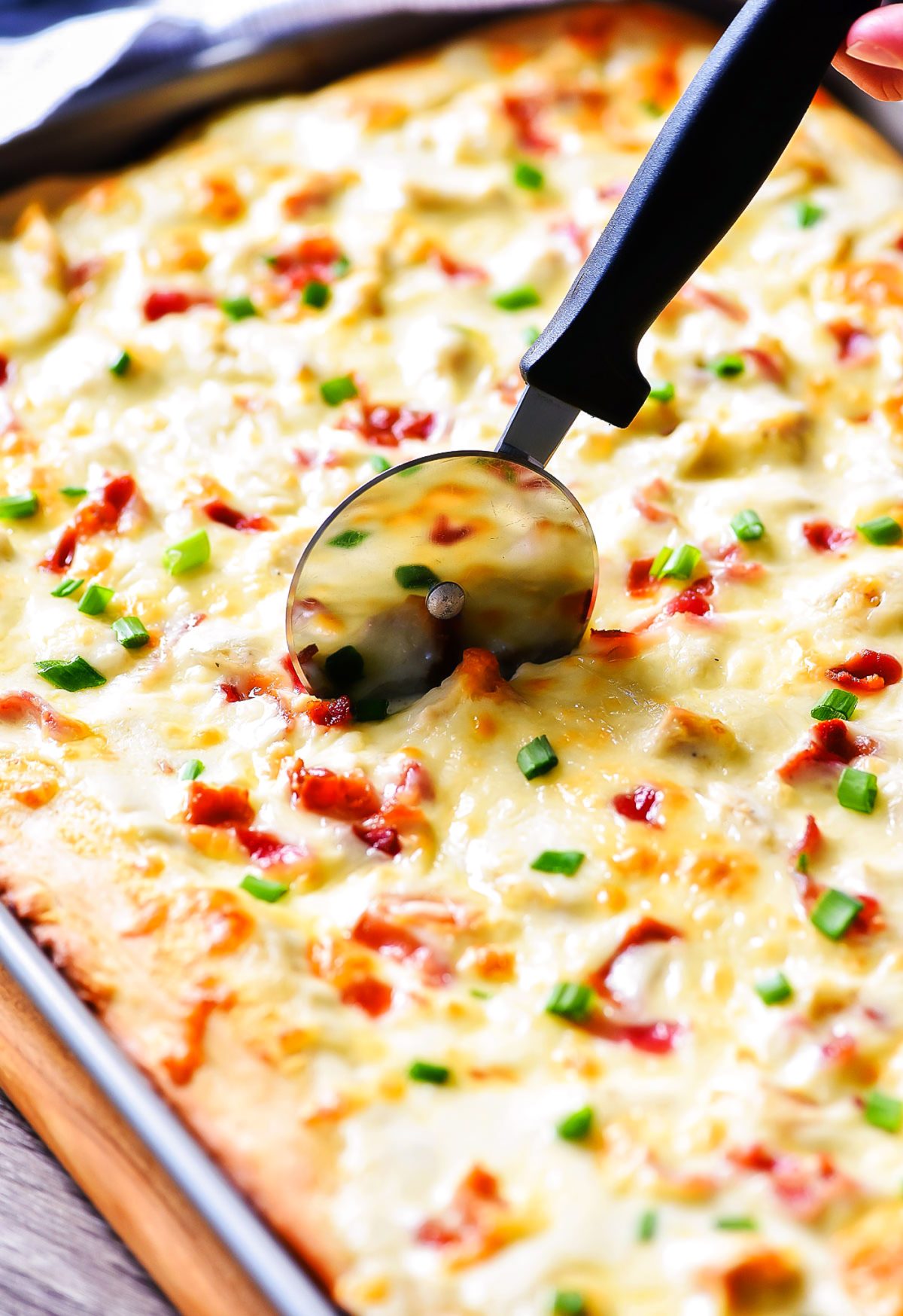 Chicken Alfredo Pizza