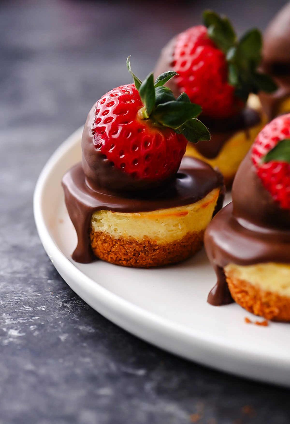 Chocolate Dipped Strawberry Mini Cheesecakes Ingredients