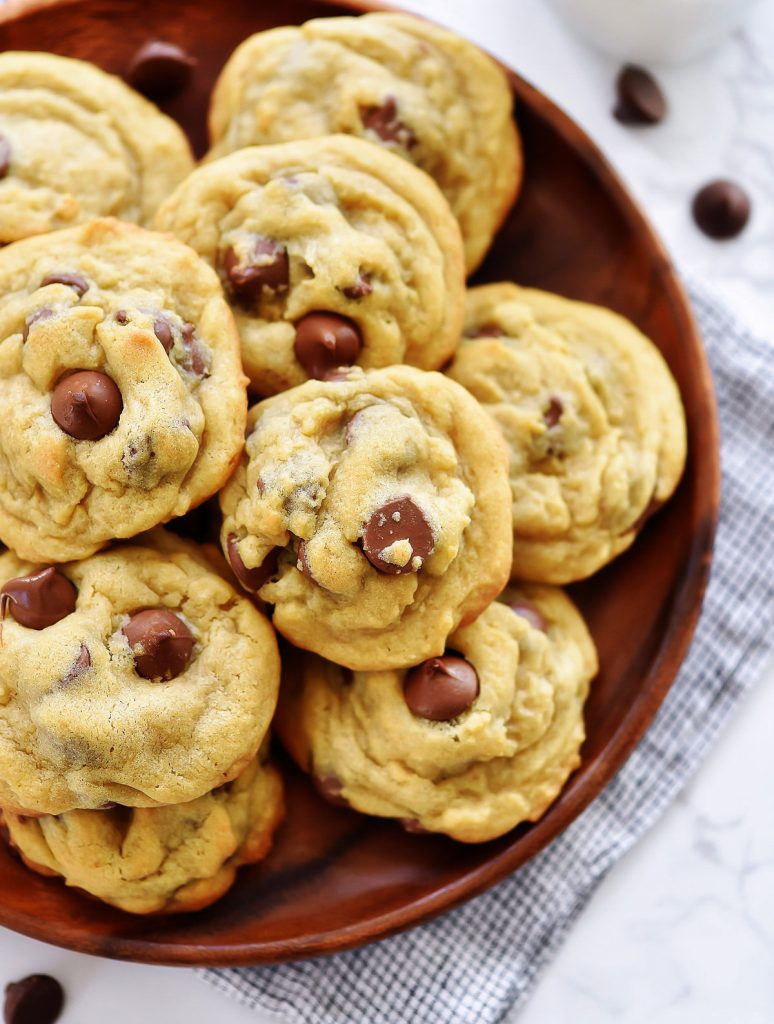 Chocolate Chip Pudding Cookies are delicious, soft chocolate chip cookies made with vanilla pudding mix. Life-in-the-Lofthouse.com