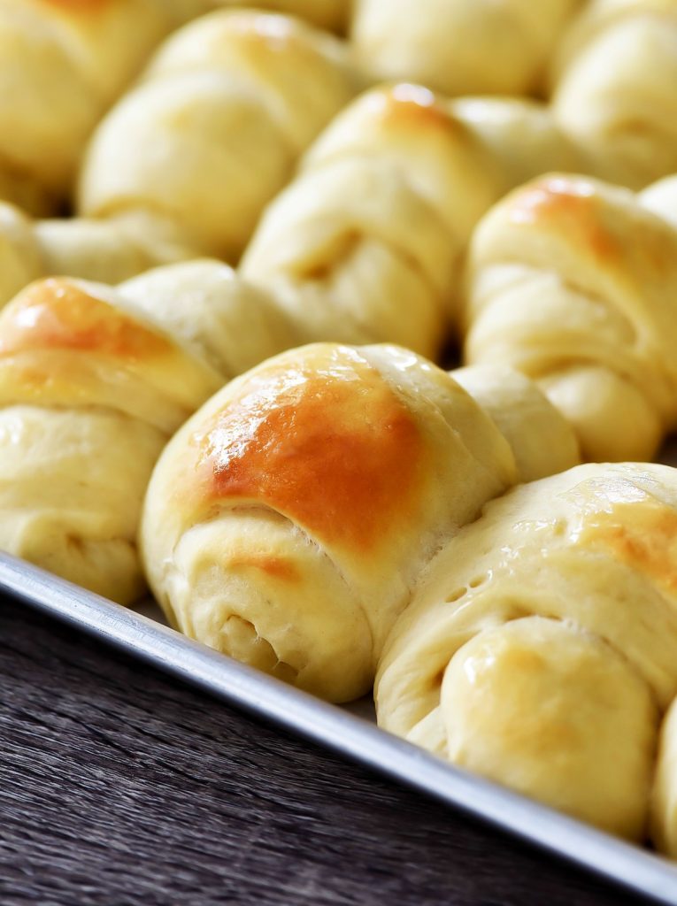 Amazing Dinner Rolls are soft, buttery and truly amazing homemade dinner rolls. Life-in-the-Lofthouse.com