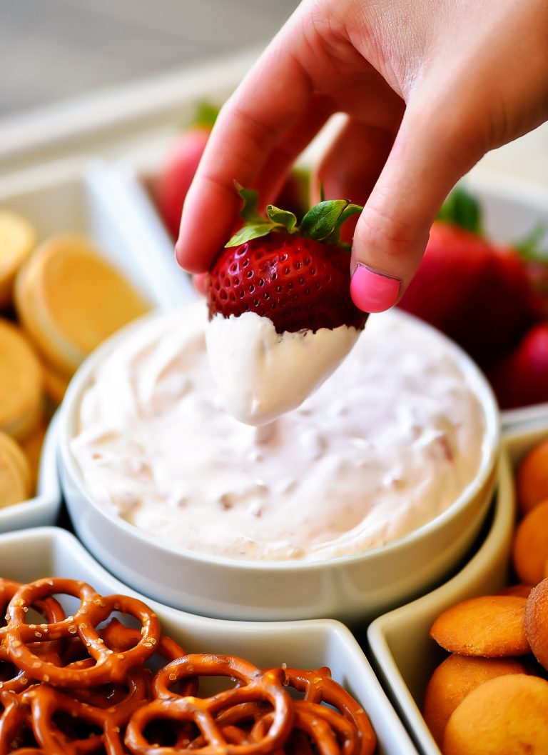 Strawberry Cheesecake Dip