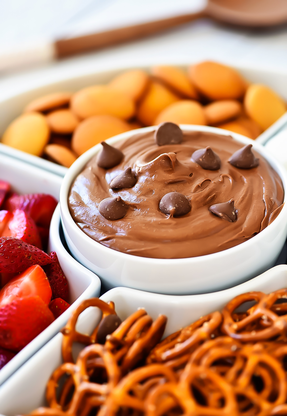 Brownie Batter Dip is an egg-free creamy chocolate dip that tastes just like brownie batter!