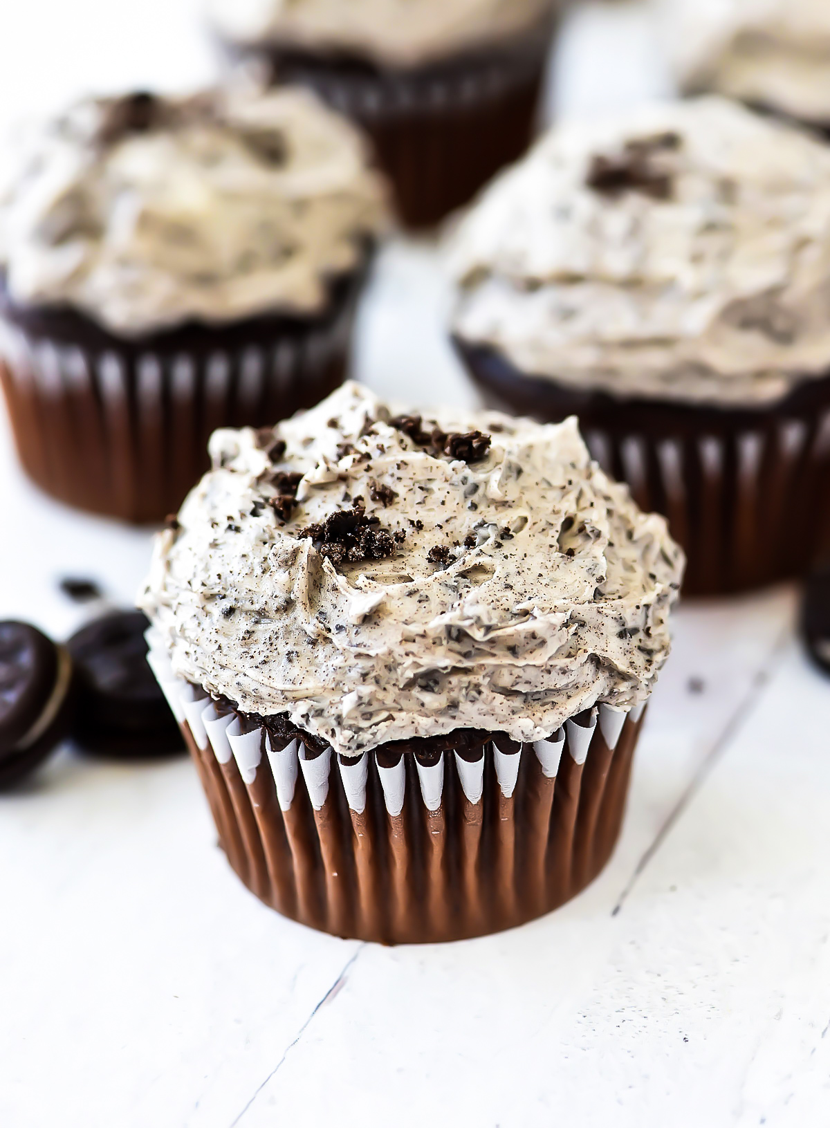 Chocolate Cupcakes with a creamy OREO Buttercream frosting. Life-in-the-Lofthouse.com