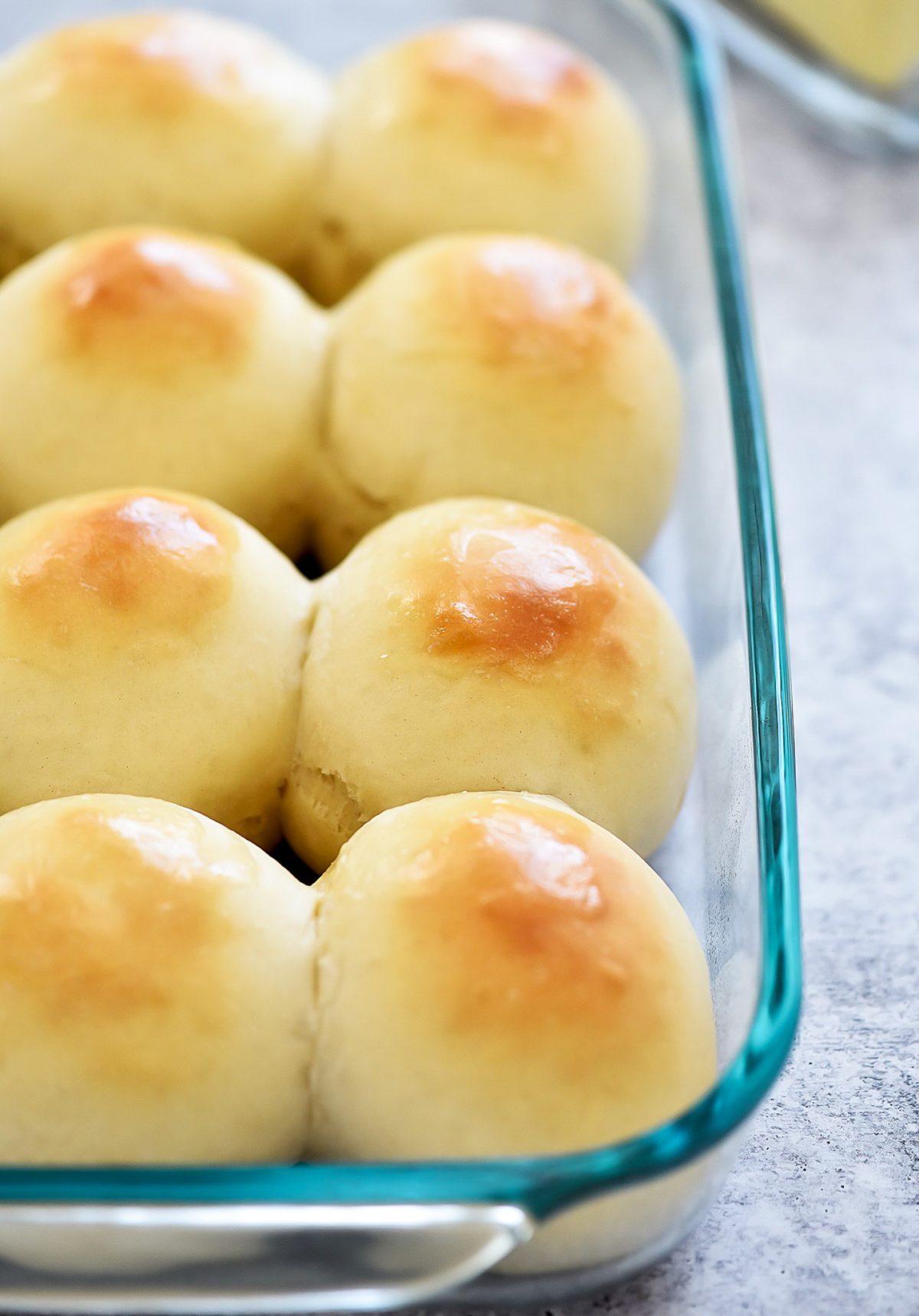The Best Dinner Rolls are buttery, soft rolls that make the perfect addition to dinner. Life-in-the-Lofthouse.com