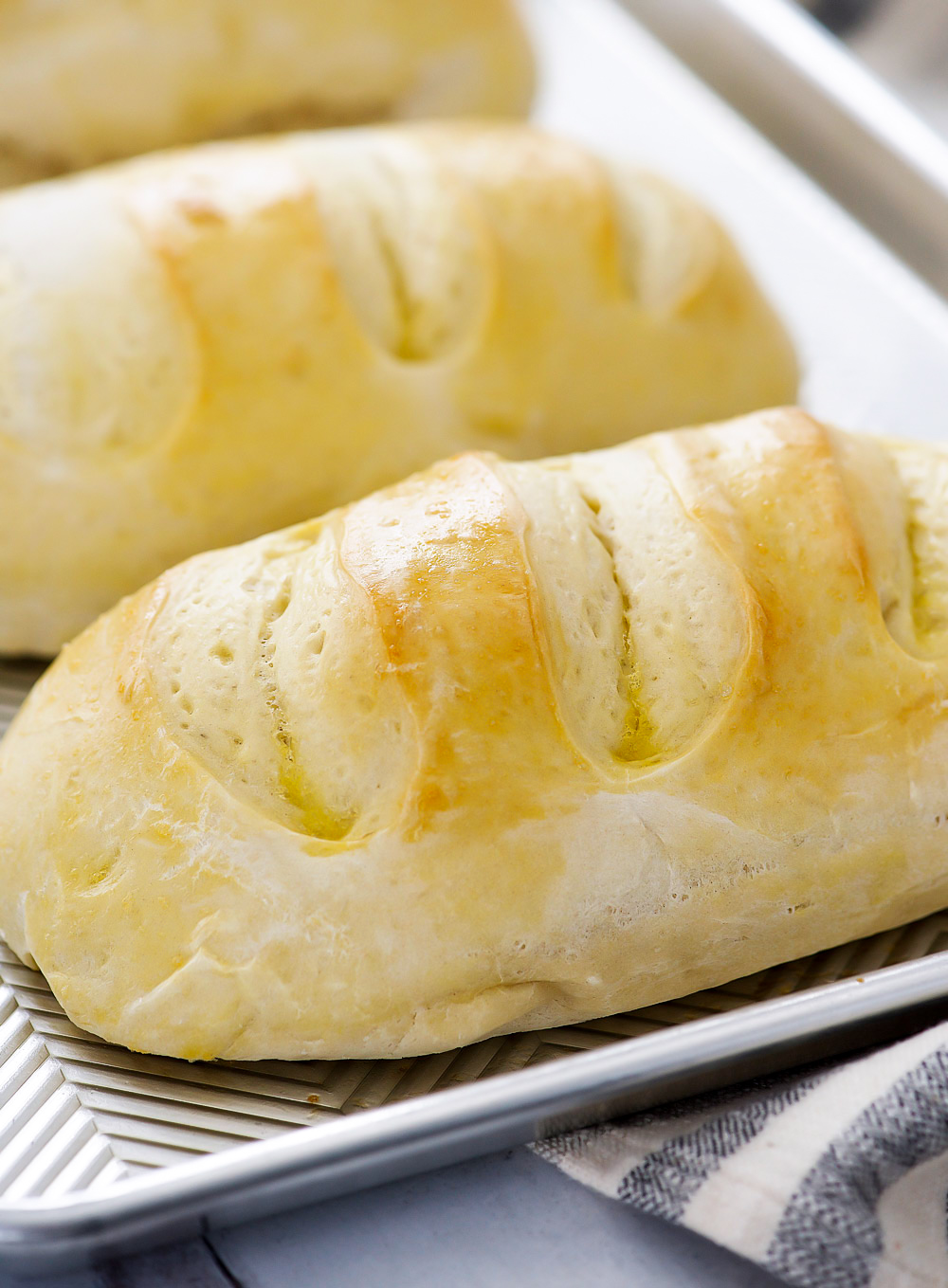 Delicious, soft and easy to make homemade french bread. Life-in-the-Lofthouse.com