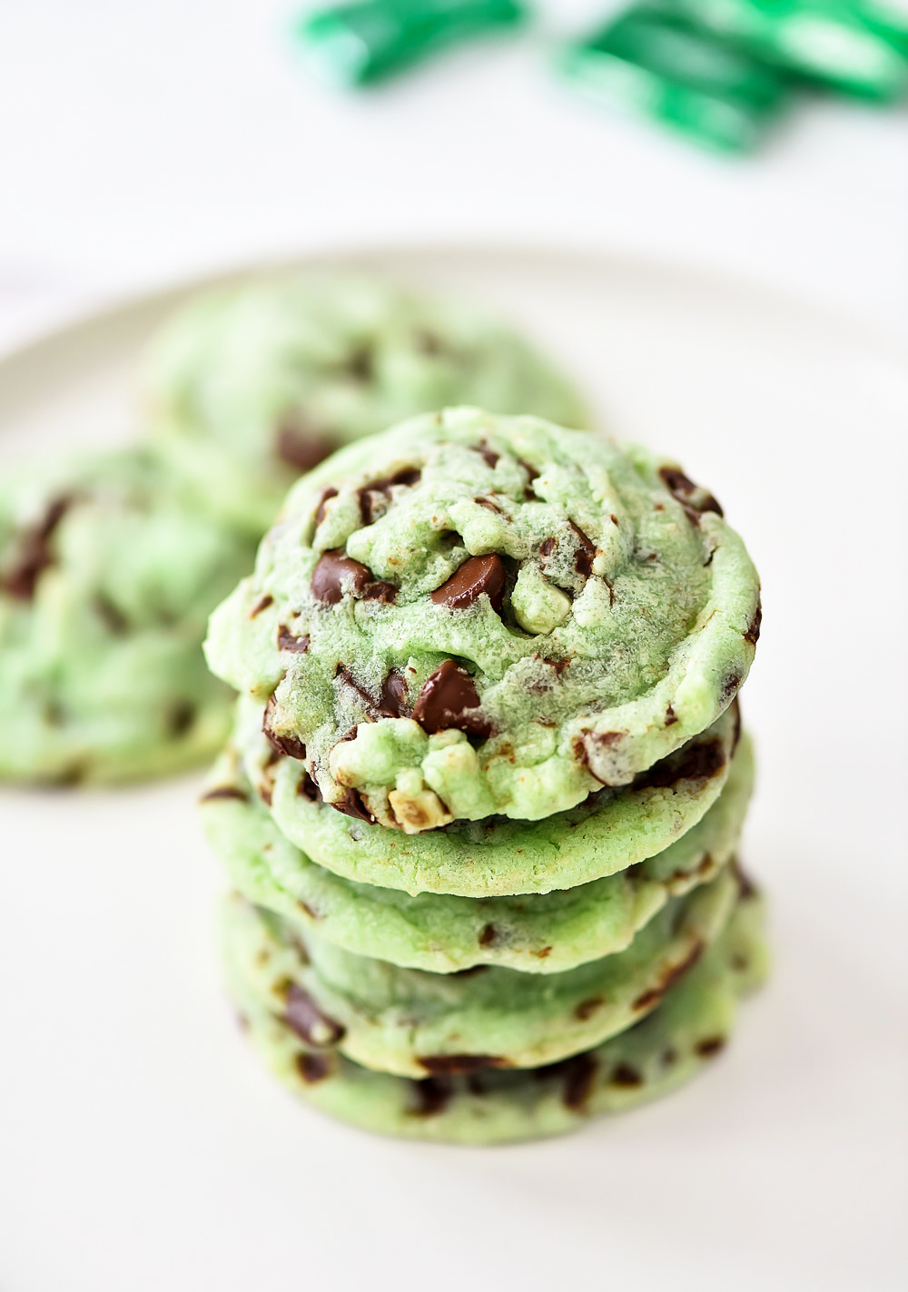 Mint Chocolate Chip Cookies are delicious, soft cookies full of mint flavor and chocolate chips. Life-in-the-Lofthouse.com