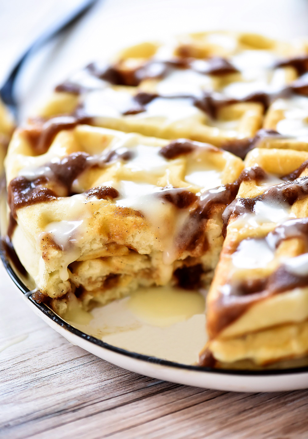 Decadent and delicious waffles with the flavors of cinnamon rolls. Life-in-the-Lofthouse.com