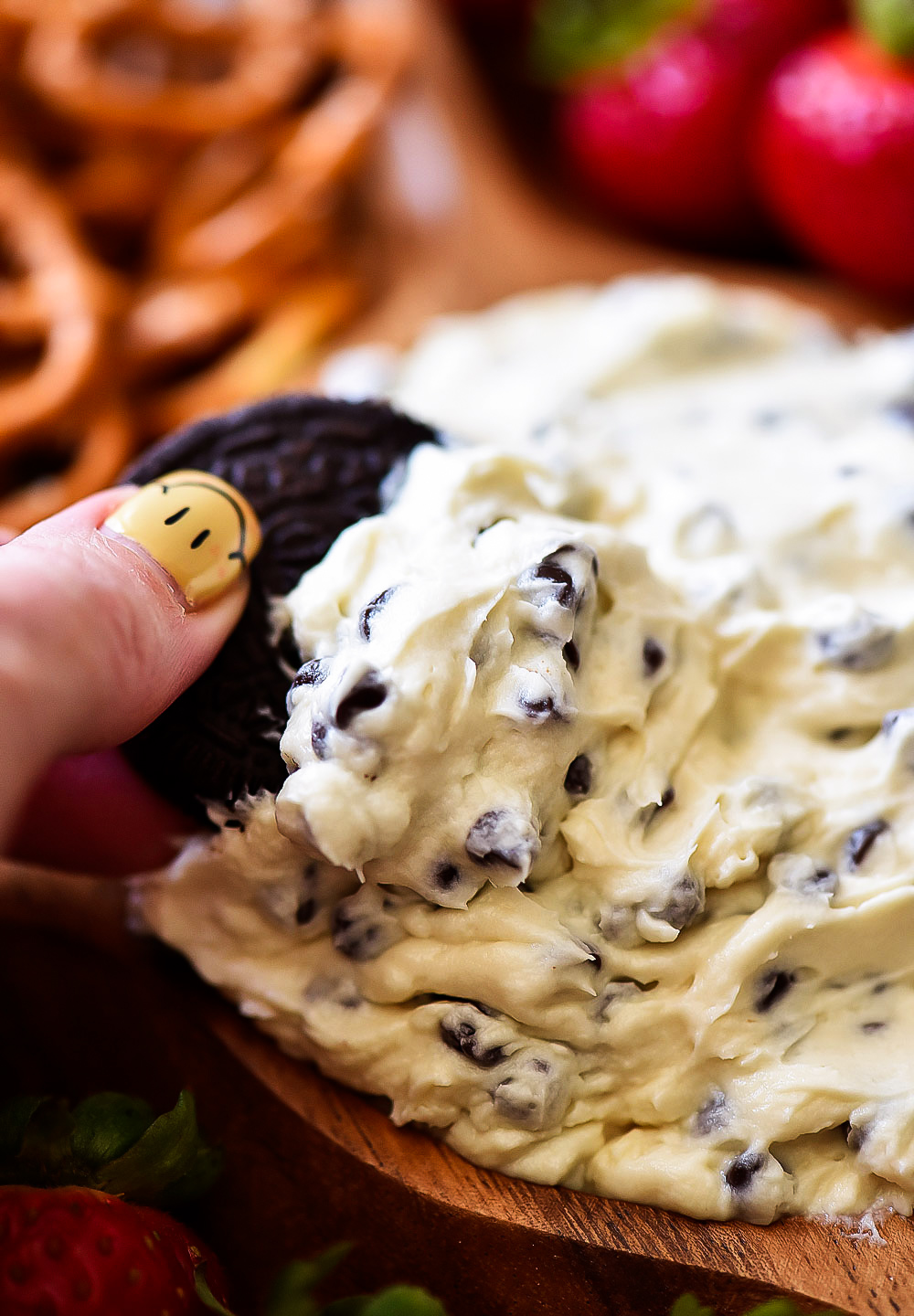 Cookie dough dip is an eggless dough filled with butter, cream cheese, sugar and chocolate chips. Life-in-the-Lofthouse.com