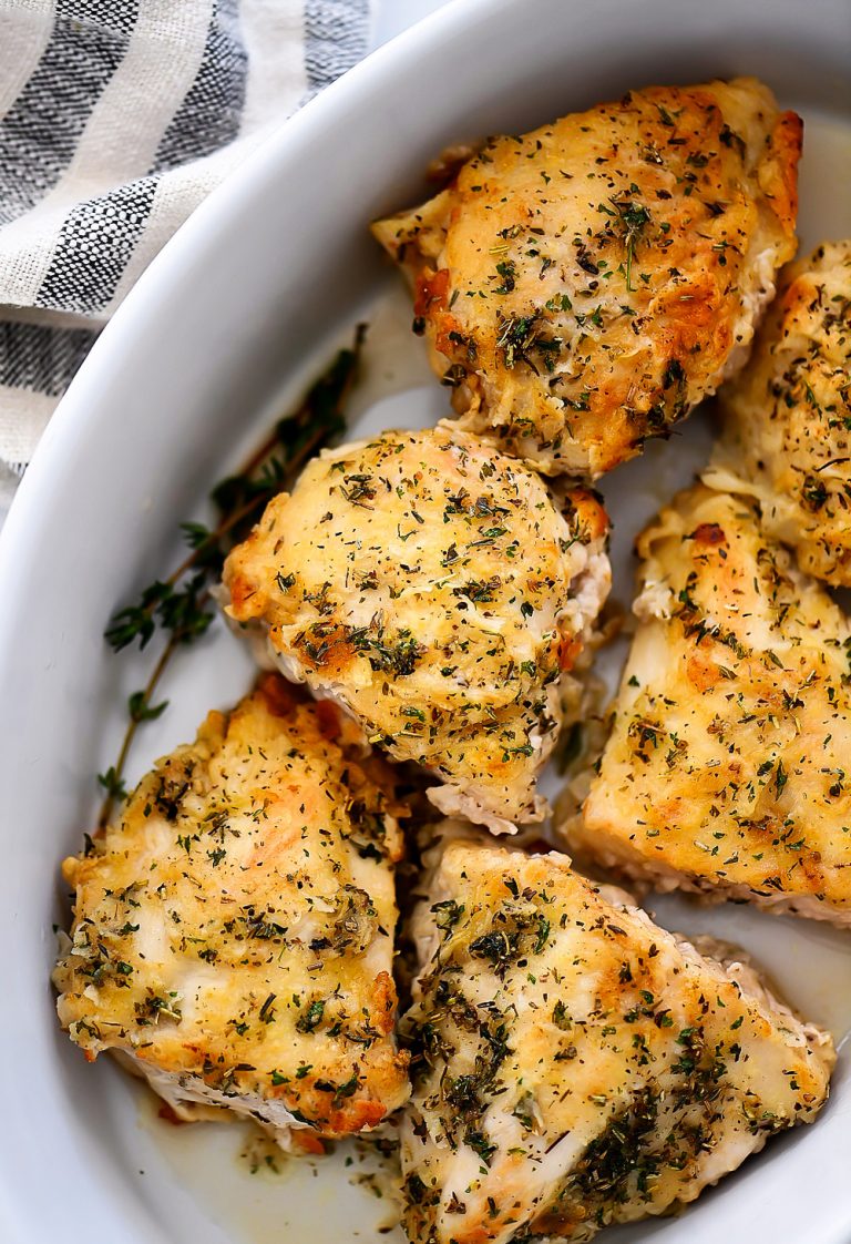 Tender chicken breasts that are coated in Italian seasonings roasted in the oven. Life-in-the-Lofthouse.com
