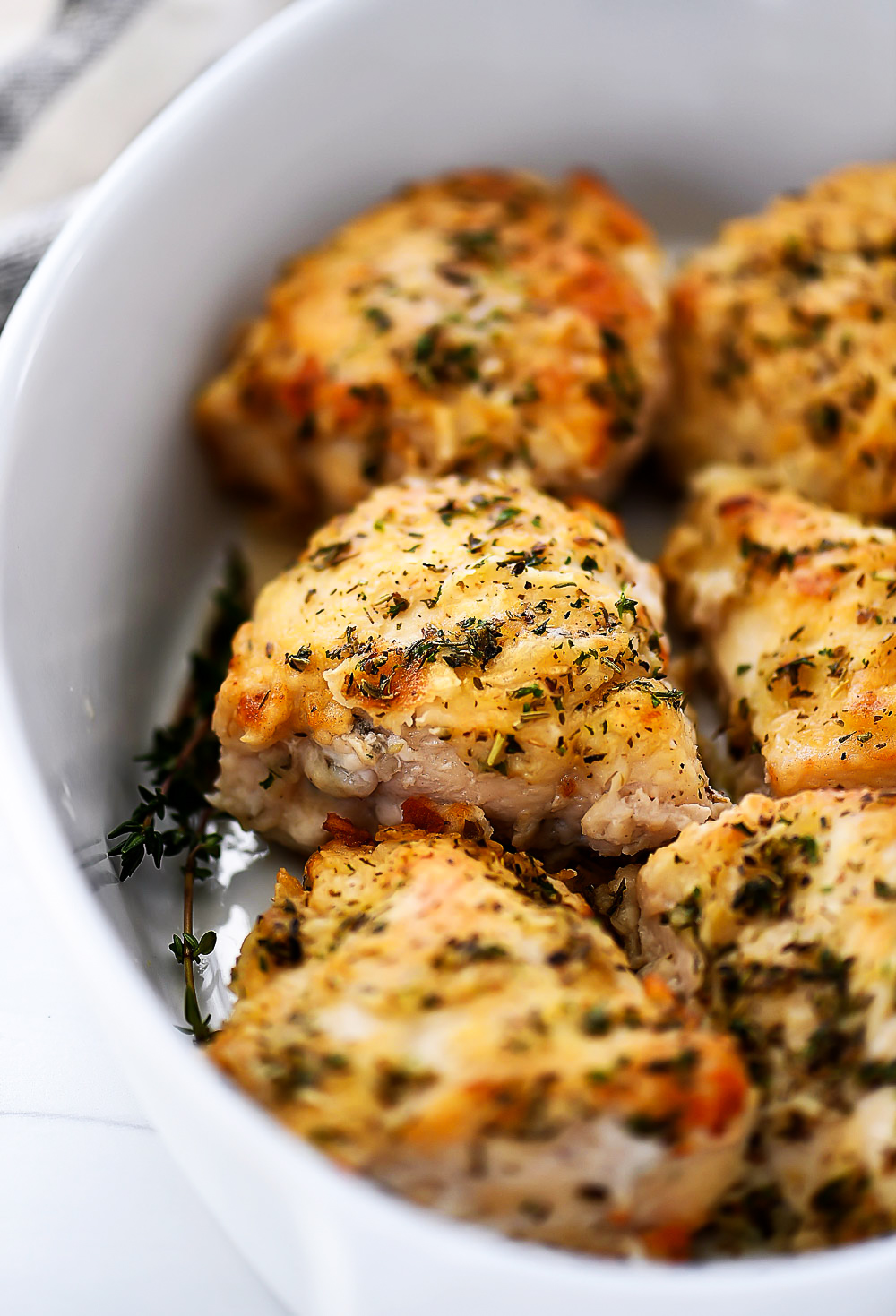 Tender chicken breasts that are coated in Italian seasonings roasted in the oven. Life-in-the-Lofthouse.com