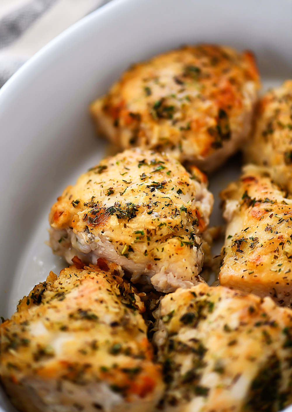 Tender chicken breasts that are coated in Italian seasonings roasted in the oven. Life-in-the-Lofthouse.com