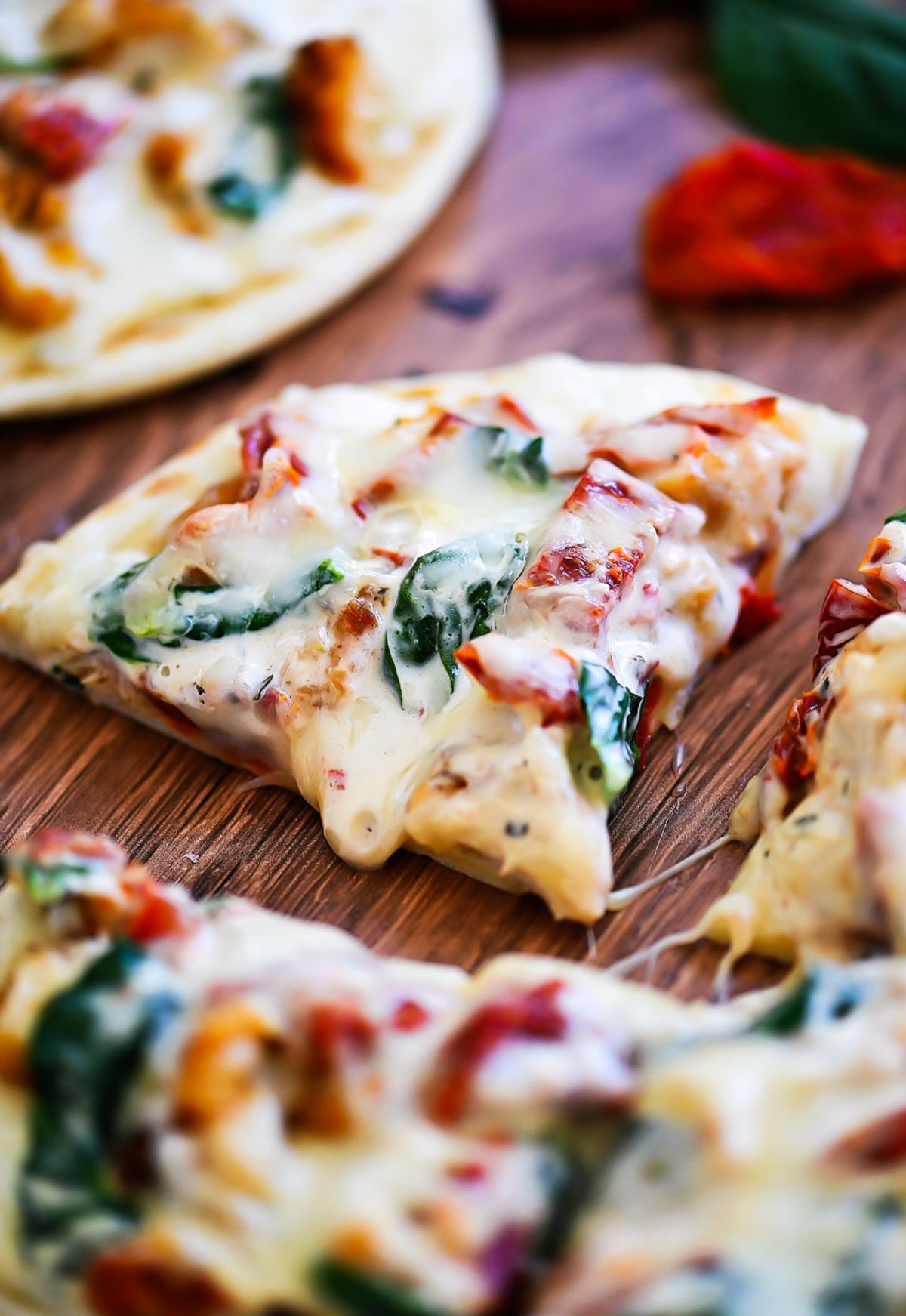 Garlic Chicken Pita Pizzas
