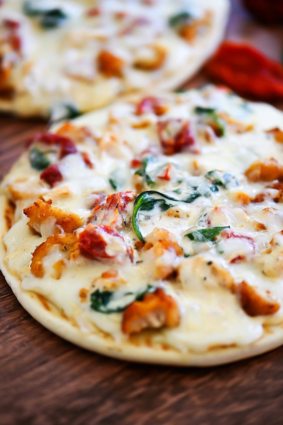 Garlic Chicken Pita Pizzas