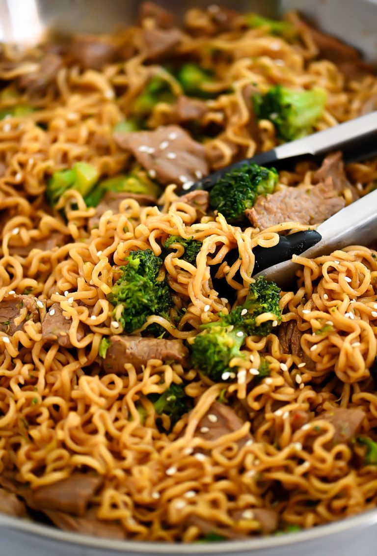 Ramen Noodles with Beef and Broccoli