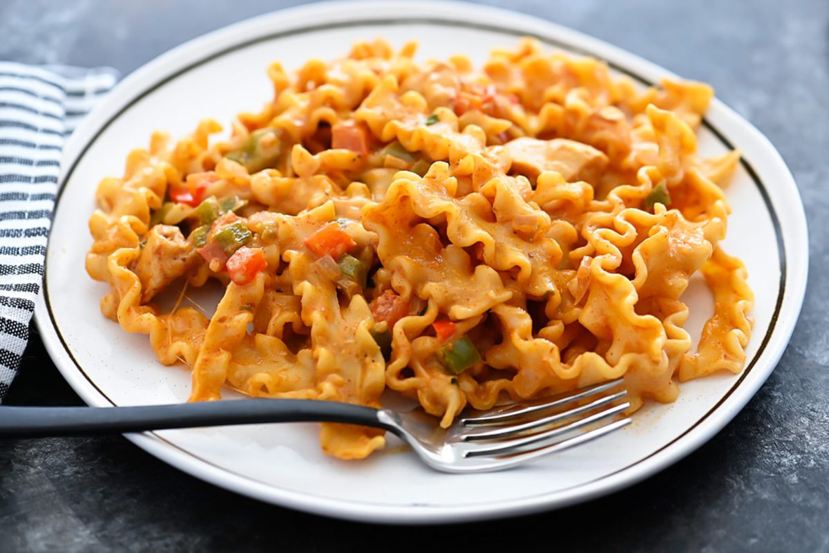 Cheesy Chicken Fajita Pasta
