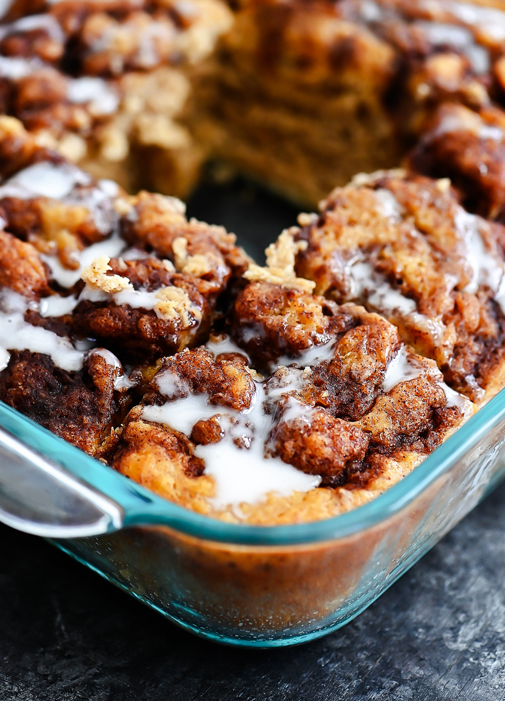 Cinnamon Roll Banana Cake with Vanilla Icing