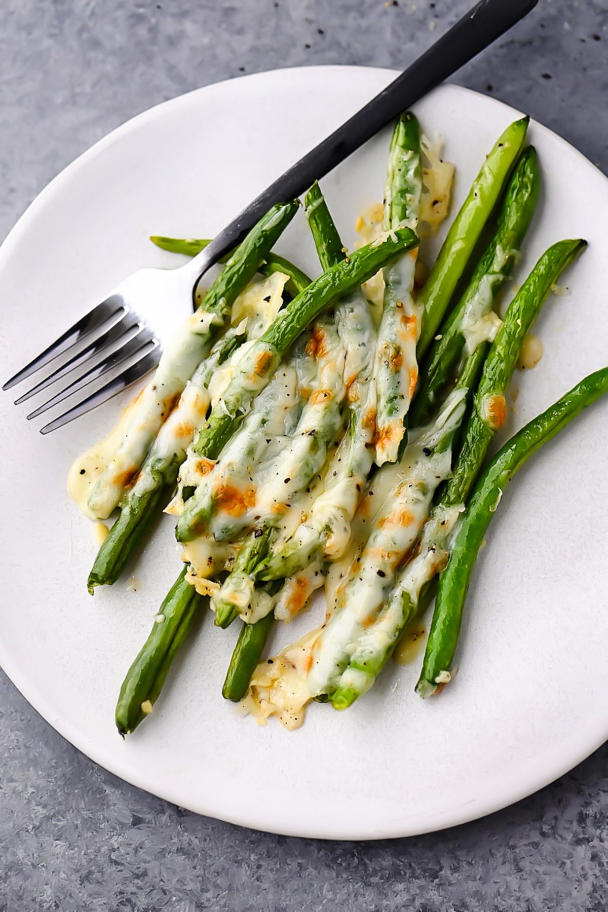 Roasted Green Beans with Garlic, Parmesan and Mozzarella cheese.