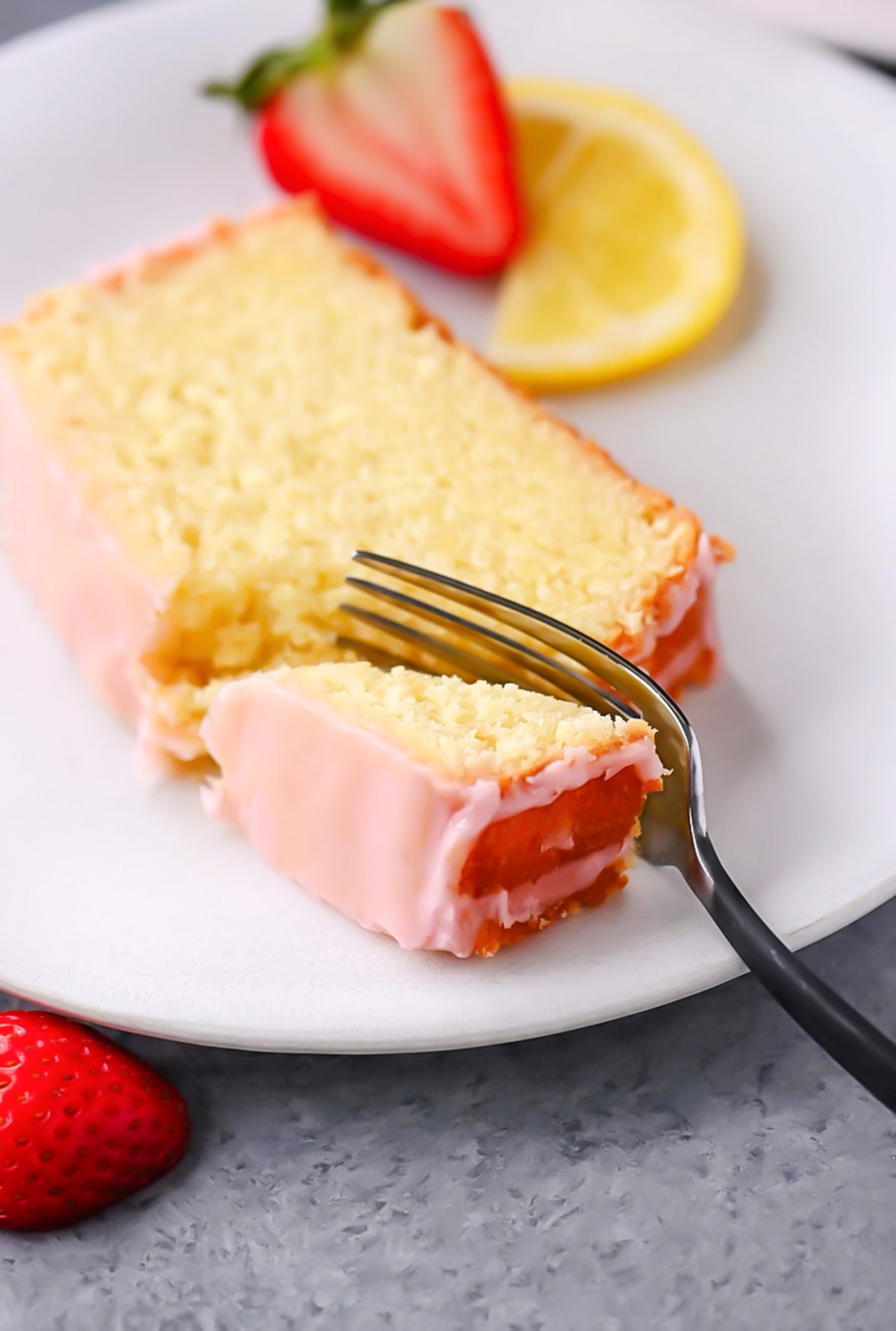 Strawberry Lemon Cake