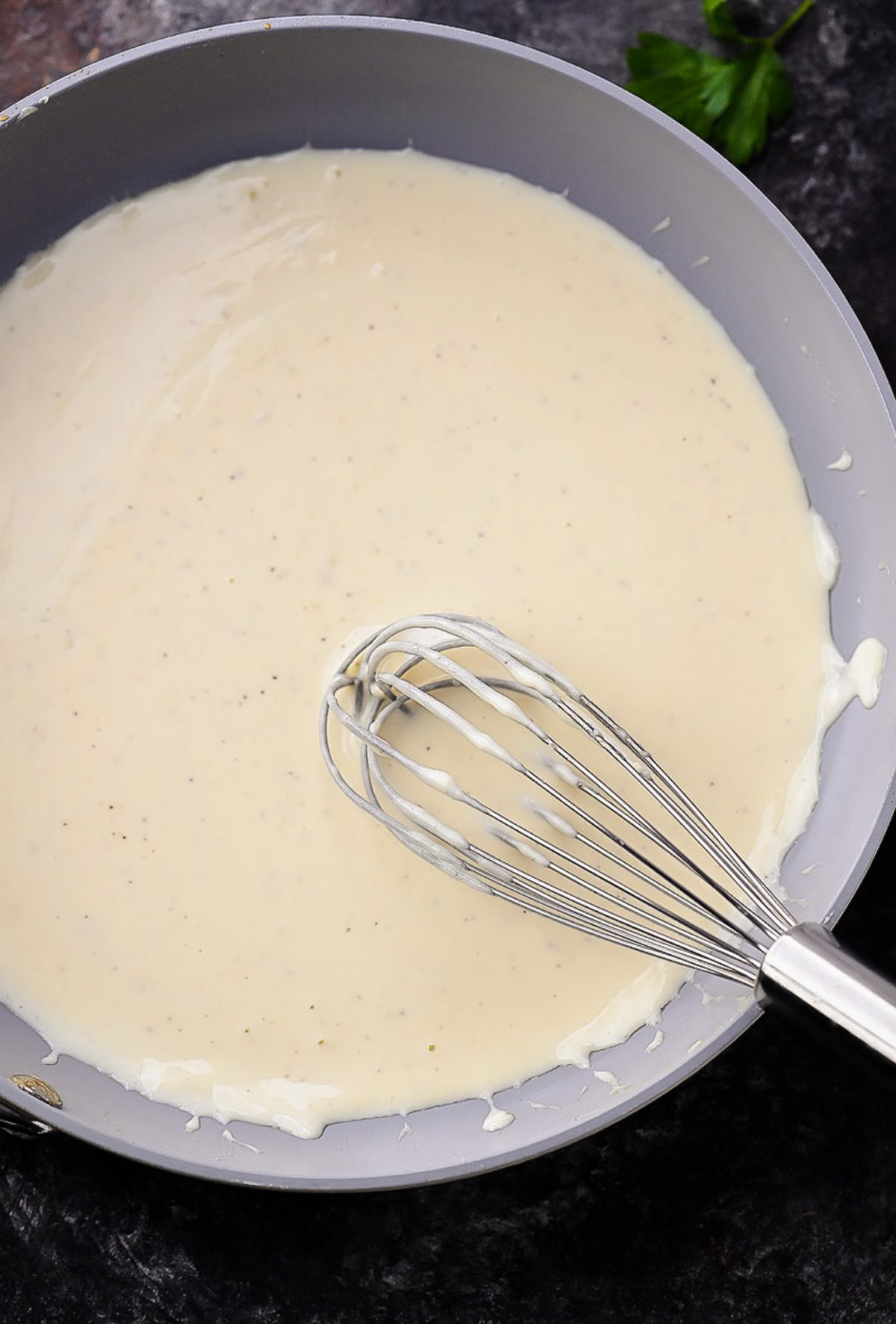 Creamy Garlic Alfredo Sauce