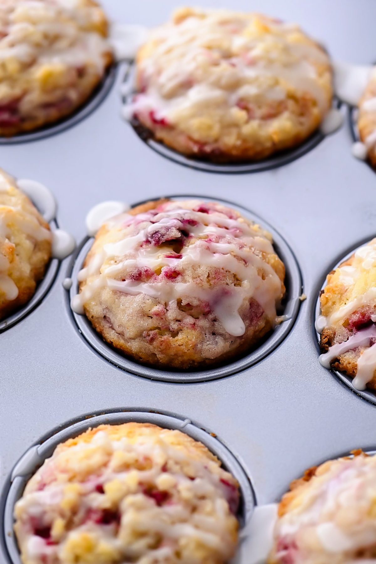 Raspberry Muffins with Streusel Topping and Glaze