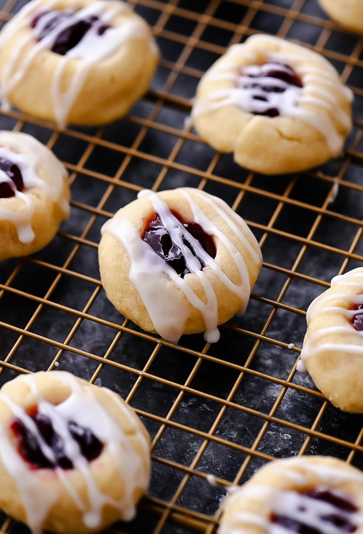 Easy Raspberry Almond Shortbread Cookies