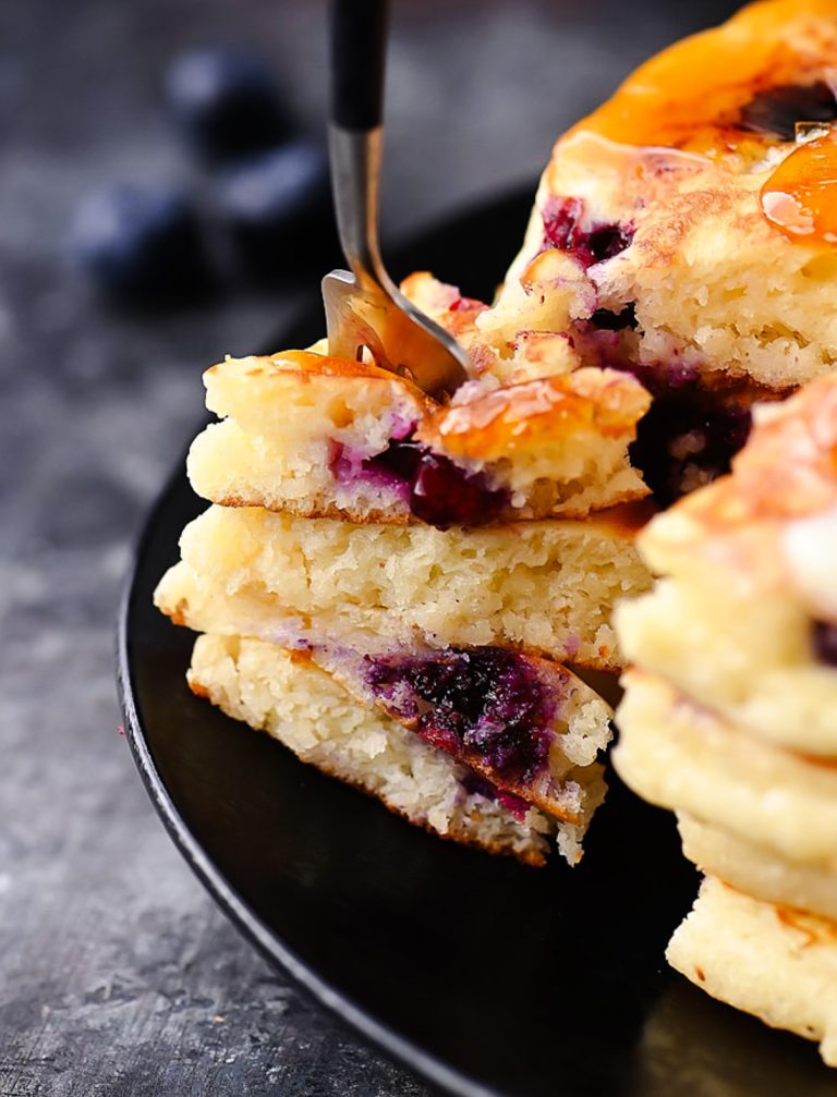 Fluffy Blueberry Pancakes