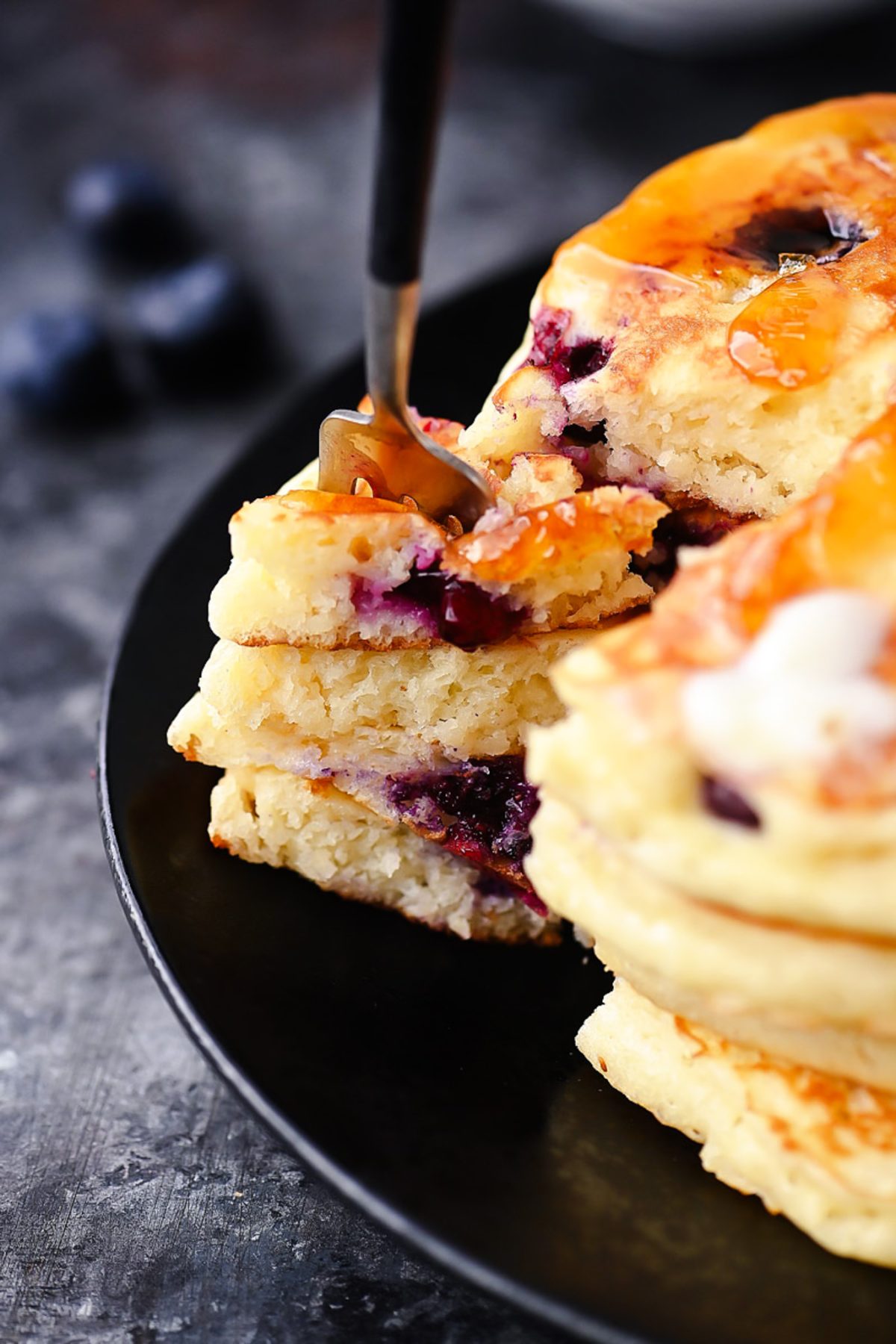 Fluffy Blueberry Pancakes